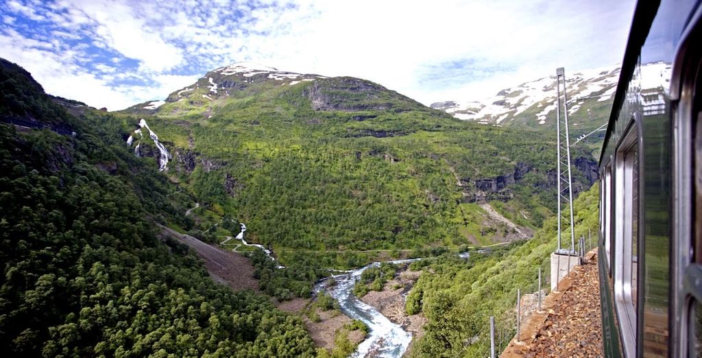 Tour dei Fiordi Norvegesi con guida in italiano