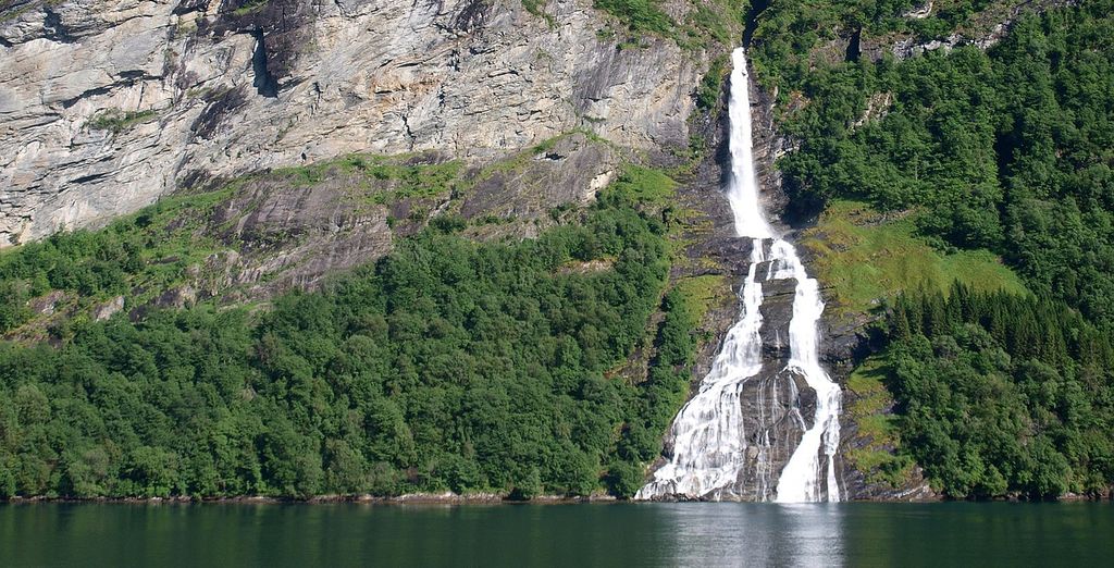Tour dei Fiordi Norvegesi con guida in italiano