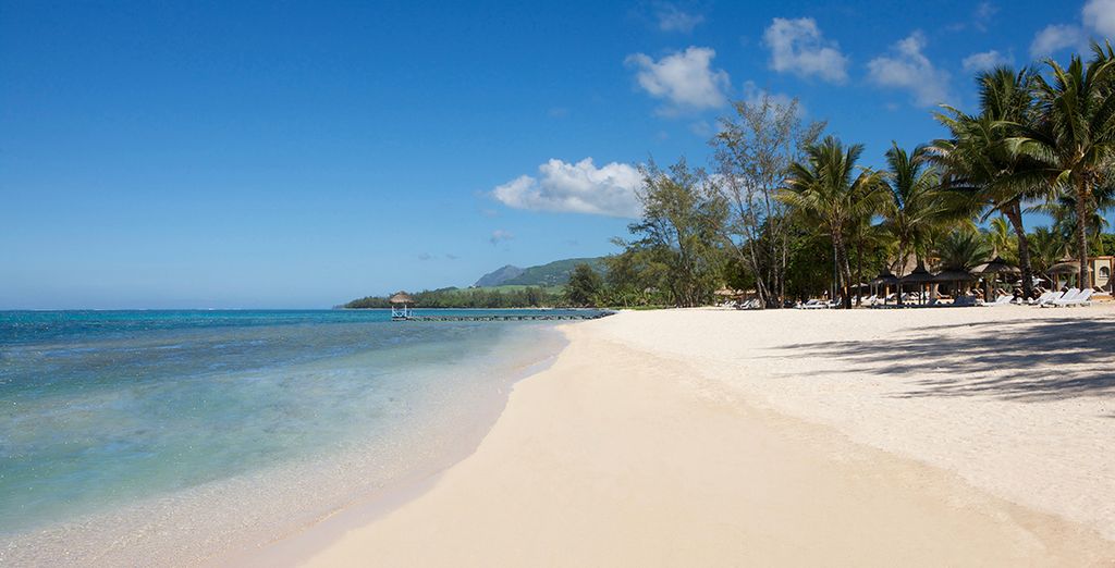 Outrigger Mauritius Beach Resort 5*