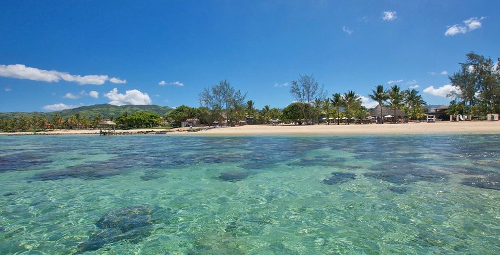 Outrigger Mauritius Beach Resort 5*
