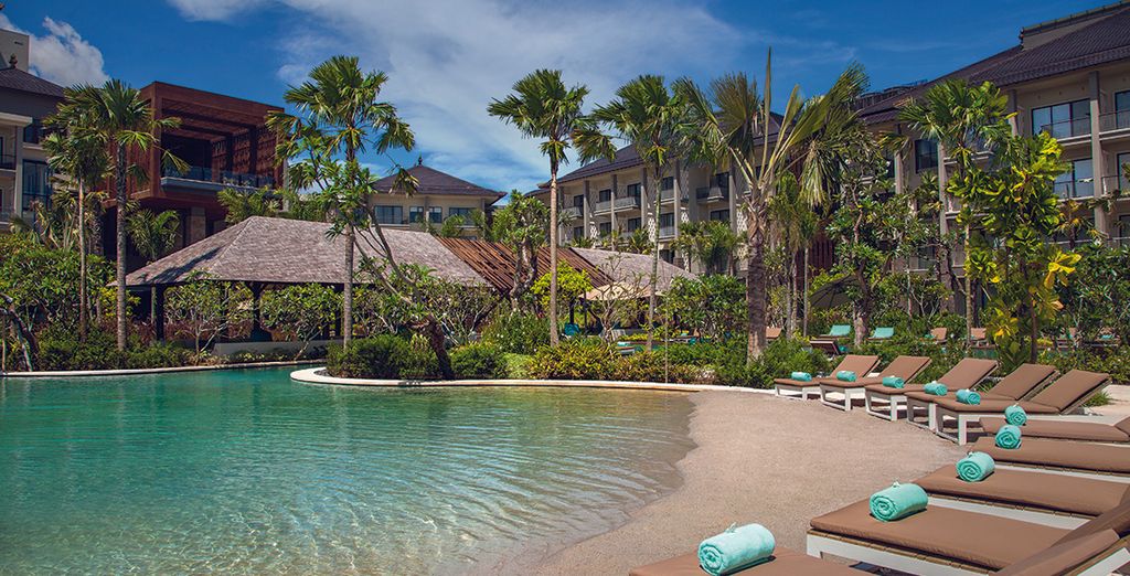The Mansion Baliwood 5* + Movenpik Resort & Spa Jimbaran 5* + Anema Resort Gili Lombok 5* 