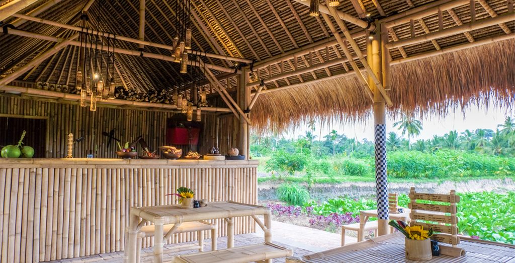 Desa Visesa Ubud 5* + Hotel Fairmont Sanur Beach - Bali 5* + Mulia Resort Nusa Dua 5*