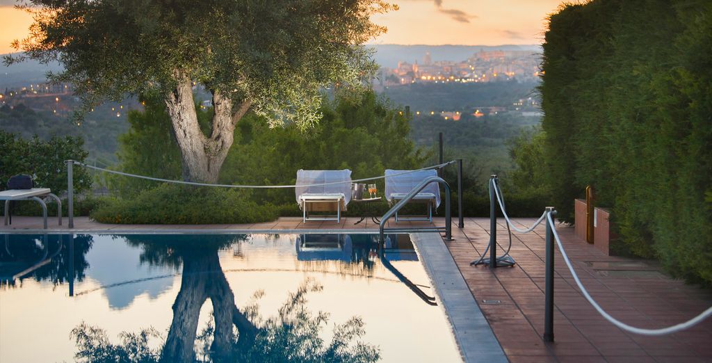 Villa Favorita 4* + Room of Andrea con possibile estensione alla Tonnara di Bonagia