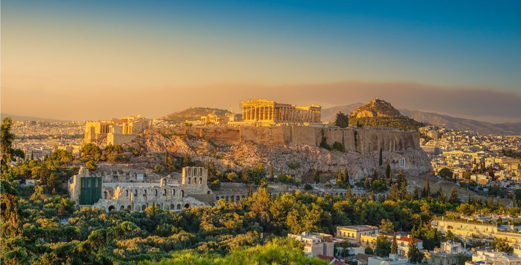 Tour delle Cicladi da Atene a Santorini