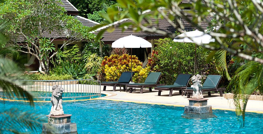 GLOW Aonang Krabi 4* + The Leaf on the Sands Khao Lak 4* + The Yama Hotel Phuket 4* 