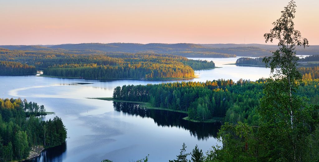 Tour mille laghi della Finlandia con pernottamento in faro antico