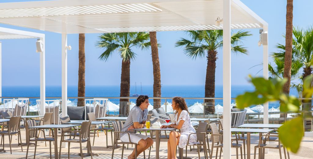 Leonardo Crystal Cove Hotel & Spa - by the Sea 4* - Adults Only