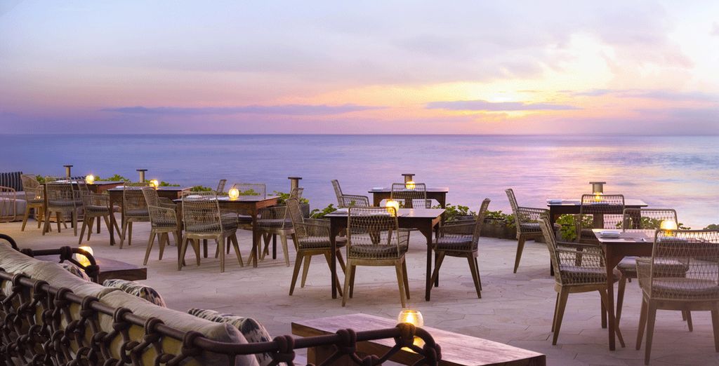 Ubud Village Hotel 4* + Wyndham Sundancer Resort 5* + Hilton Bali Resort 5*