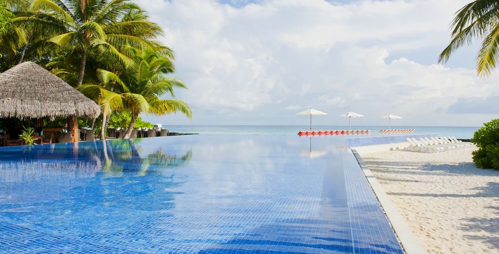 Kuramathi Island Resort 