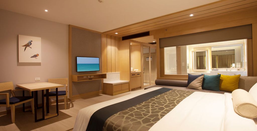Furama Silom Hotel 4* + Mida Grande Resort Phuket 5* + Le Méridien Khao Lak Resort & Spa 5* + Kuraburi Greenview Resort 