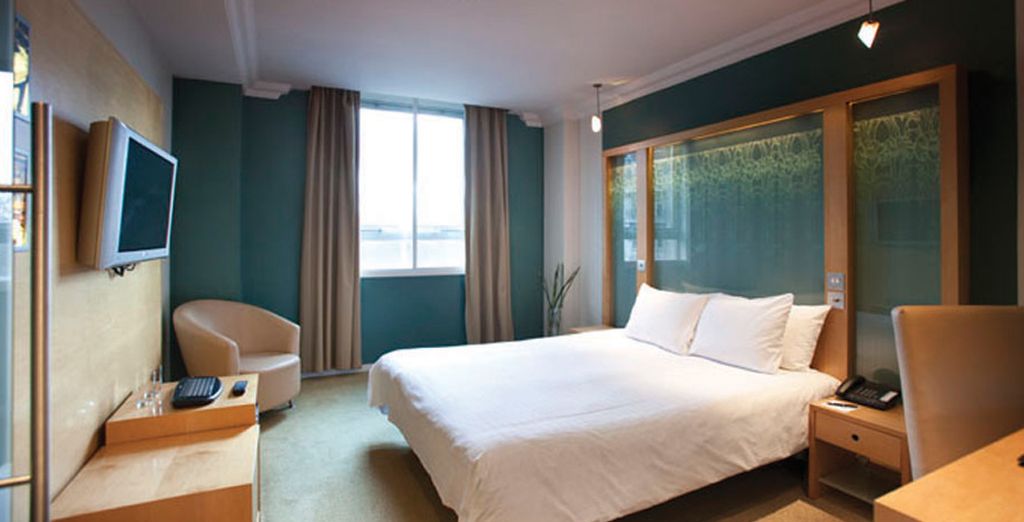 Cumberland Hotel 4* + Musical The Lion King