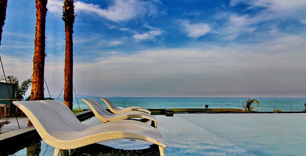 Ramada Menam Riverside Bangkok 5* & Cape Dara The Beachfront Pattaya 5*
