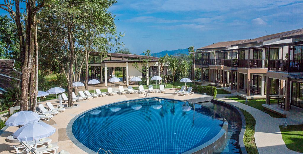 GLOW Aonang Krabi 4* + The Leaf on the Sands Khao Lak 4* + The Yama Hotel Phuket 4* 