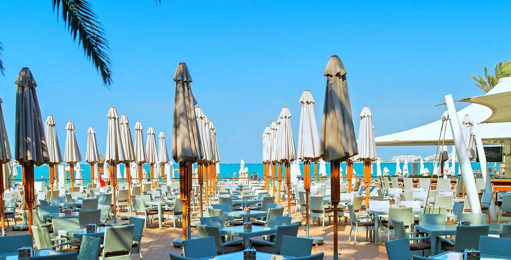 Hilton Dubai Jumeirah Beach 5*