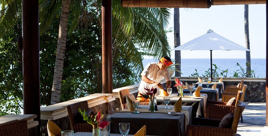 The Majestic Hotel Kuala Lumpur 5* + Spa Village Resort Tembok Bali 4* 