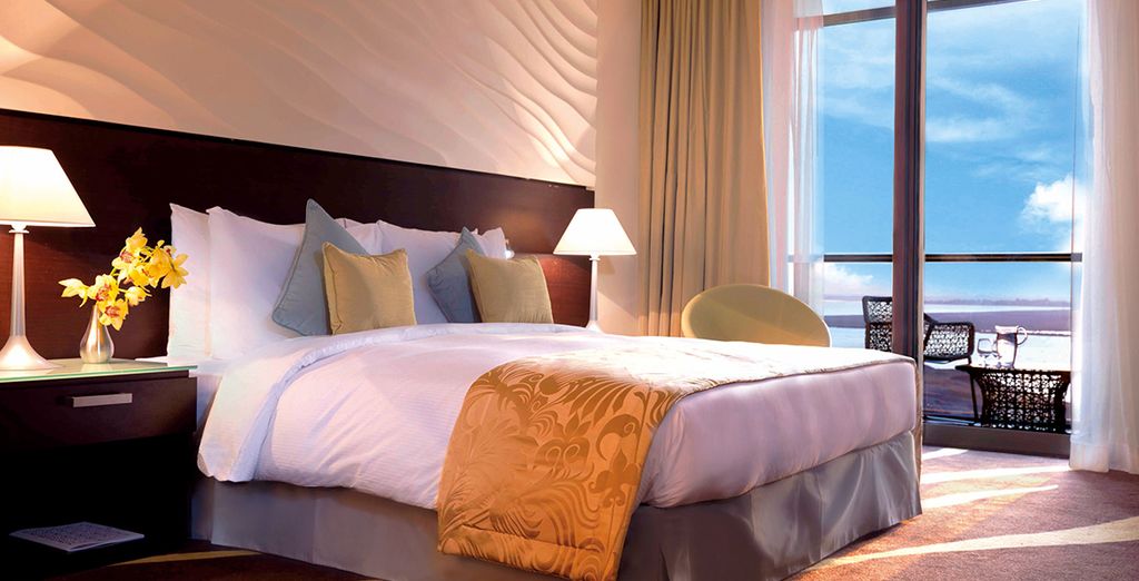 Hilton Garden Inn Moe 4* + Radisson Blu Yas Island 4*