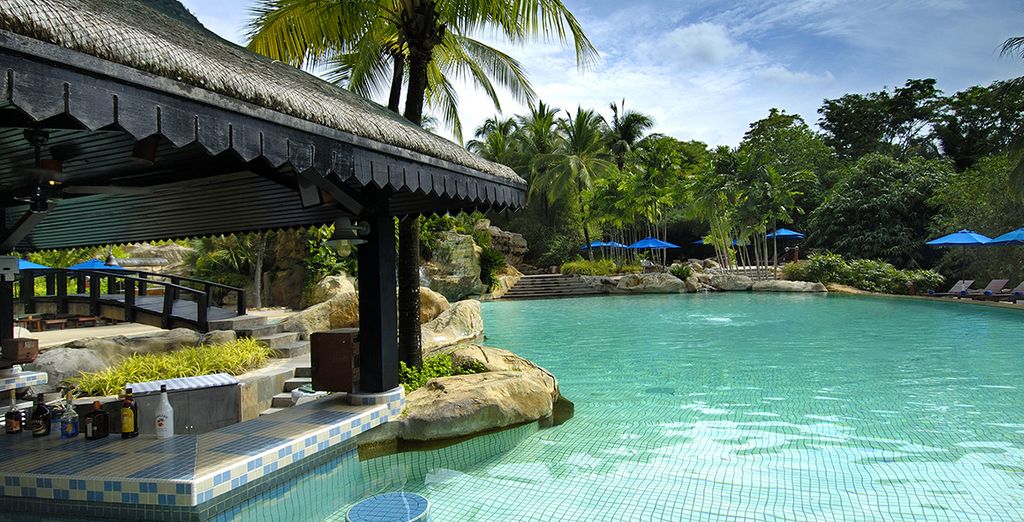 Oasia Suites Kuala Lumpur 4* + Royale Chulan Penang 4* + Berjaya Langkawi 4*