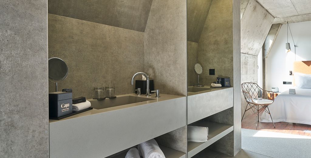 Cajú Le Petit Hotel 4*
