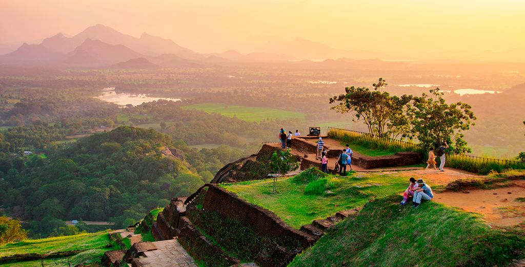Tour dello Sri Lanka tra parchi naturali e città
