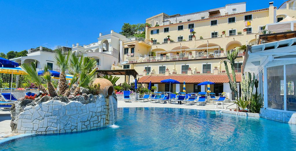 Hotel Terme Saint Raphael 4* con piscine termali e centro benessere