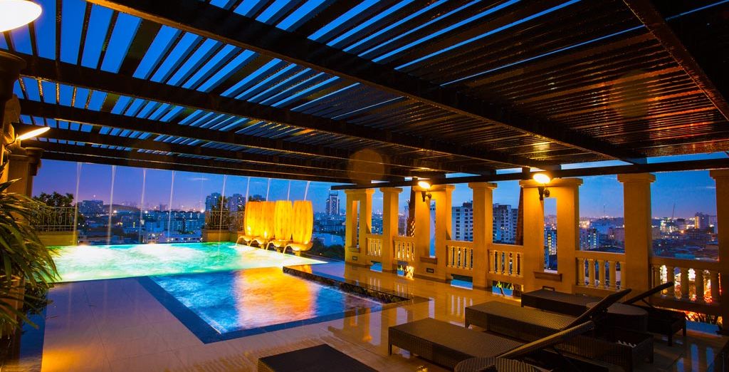 The Grand Fourwings Convention Hotel 5* + Kupu Kupu Phangan Beach Villas & Spa by L’Occitane 5*