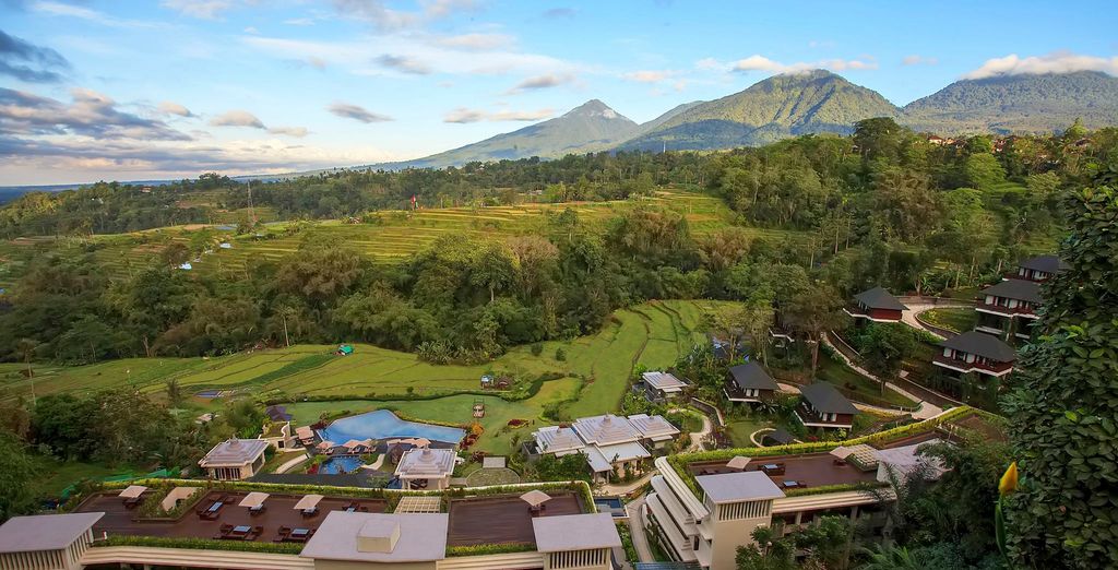 Atta Mesari Resort & Spa 4* + Royal Tulip Saranam Resort & Spa 5* + Ayodya Resort Bali Hotel 5*