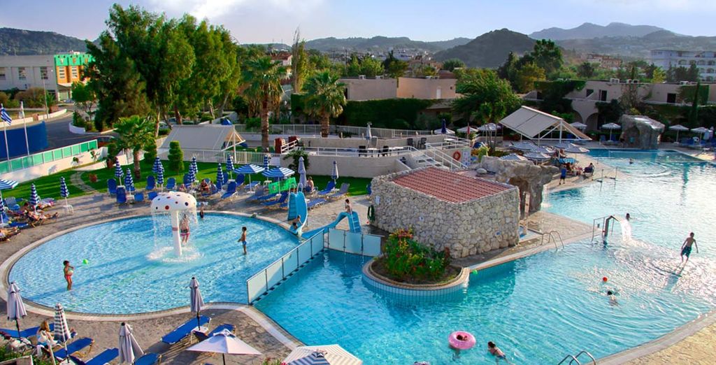 Sun Palace 4*