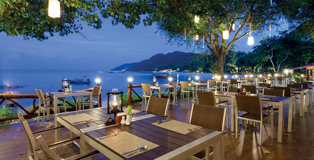Naiyang Park Resort 4* & Paradise  Phi Phi Natural Resort 4*