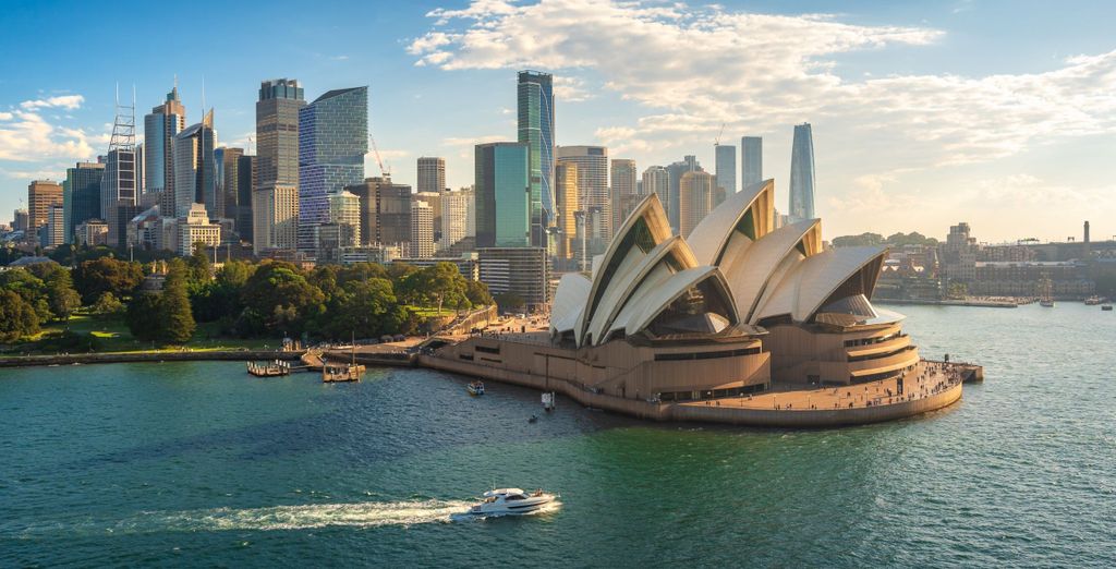 15–19 Night Road Trip: Discover Australia