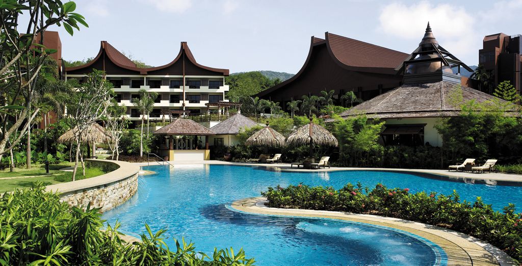 Shangri-La Kuala Lumpur & Shangri-La's Rasa Sayang 5* - best booking offers with Voyage Privé