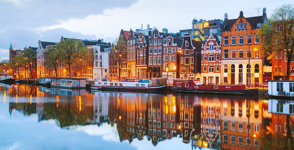 Explore the beauties of Amsterdam with Voyage Privé