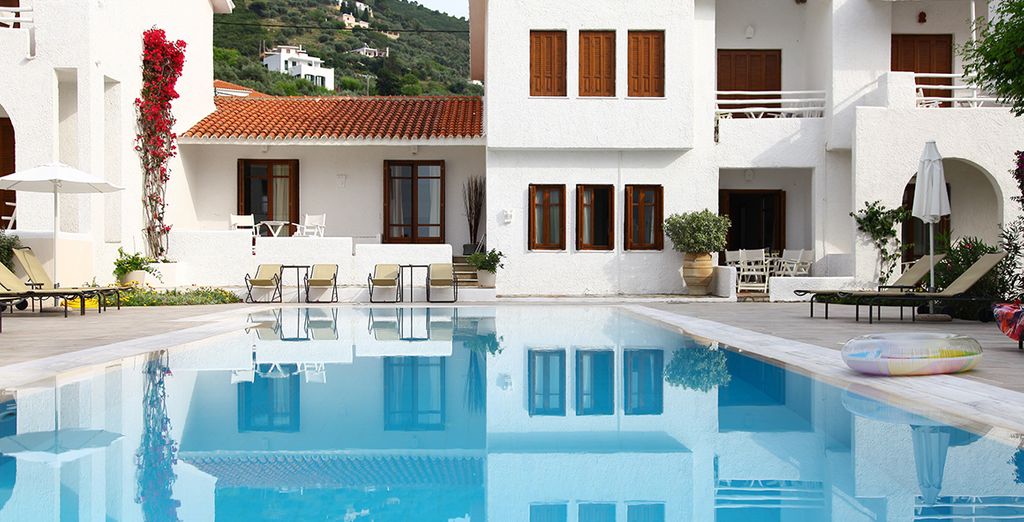 Skopelos Village Hotel 4*