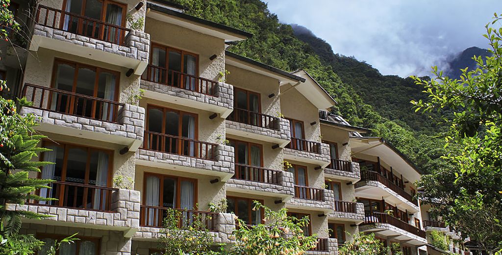 Stay in Sumaq Machu Picchu Hotel for you Tour