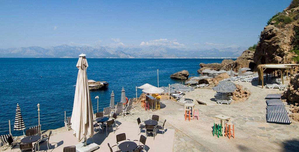 Luxury hotels with private beach in Antalya