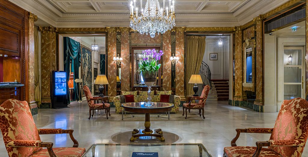 Central Paris luxury hotel