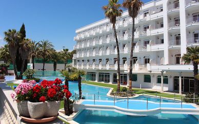 Hotel SuneoClub Costa Brava 4*
