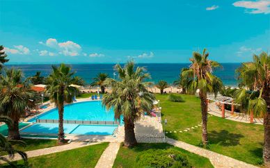 Lily Ann Beach Hotel