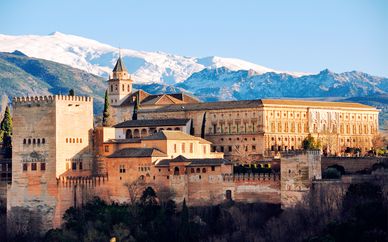 Urban Dream Granada 4*