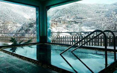 Hôtel Abba Xalet Suites 4*