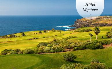 Hôtel mystère 5* - Adult Only