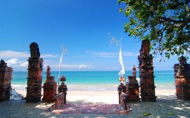 Lanta Sand Resort & Spa 4*