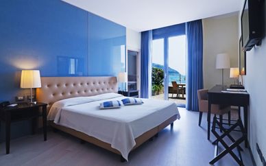Hotel Riviera dei Fiori 4*