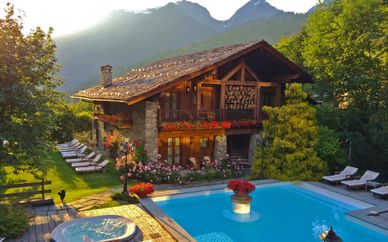 Mont Blanc Hotel Village 5*
