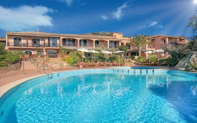 Hotel Le Ginestre 4*