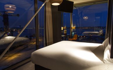 DoubleTree by Hilton Hotel Amsterdam - NDSM Wharf 4*
