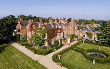 Warren House 4*