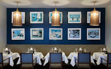Doubletree by Hilton Islington and Thames River Cruise 4*