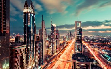 Coral Dubai Deira 4* & Radisson Blu Yas Island 5*