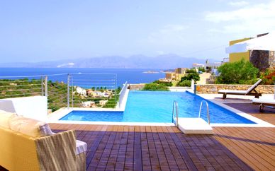 Pleiades Luxury Villas 5*