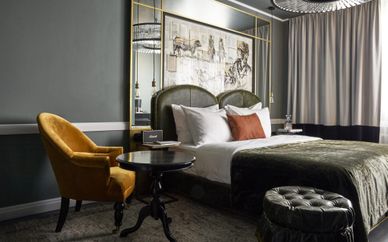 Sir Savigny Hotel 4*